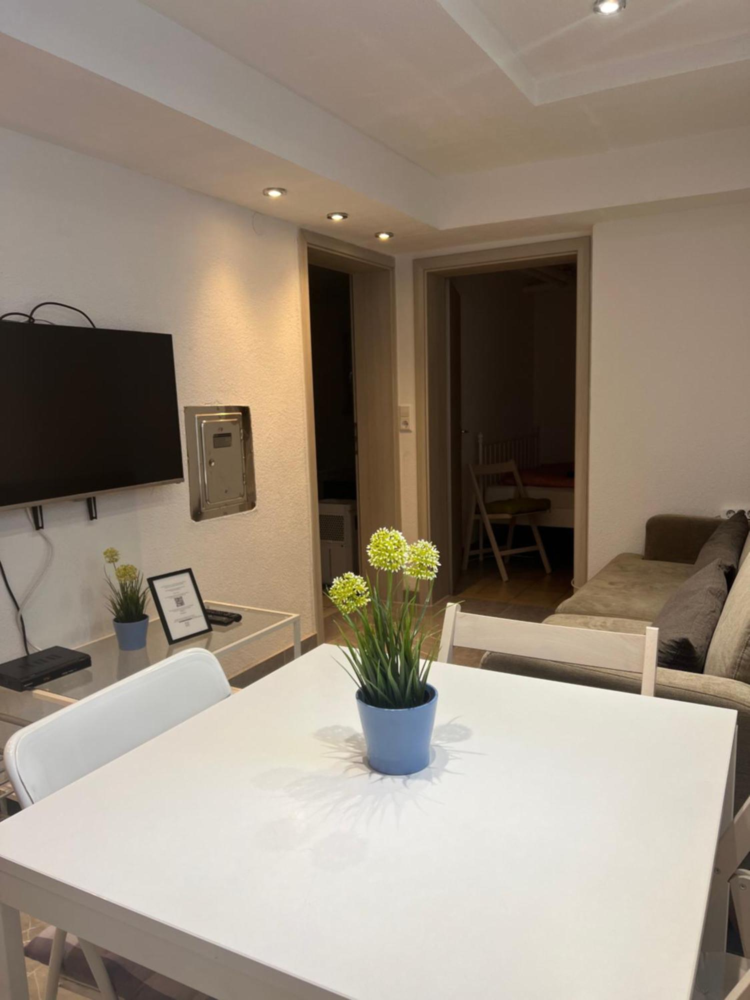 Moderne Einliegerwohnung Amara - Friedrichshafen Am Bodensee Bagian luar foto
