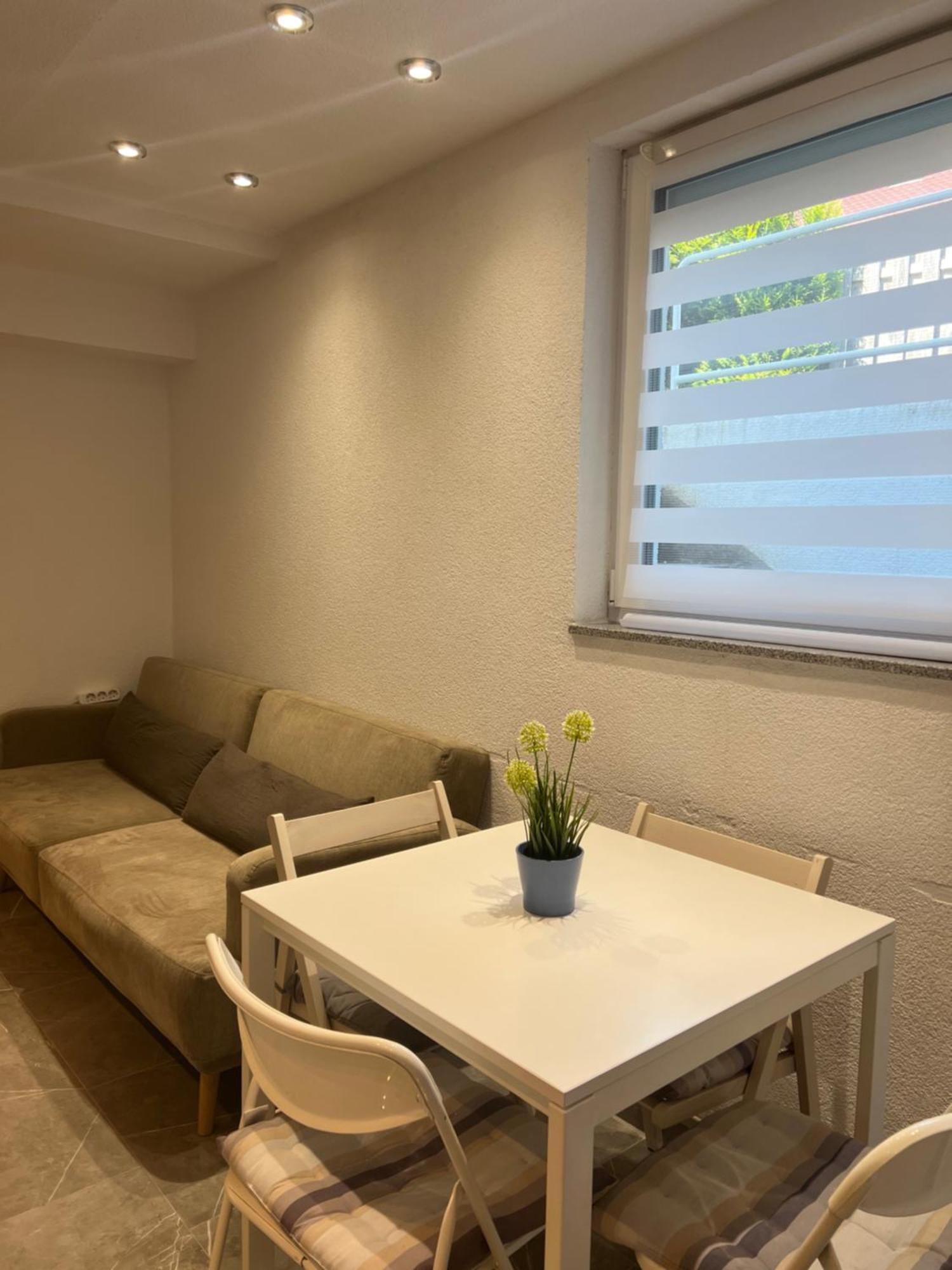 Moderne Einliegerwohnung Amara - Friedrichshafen Am Bodensee Bagian luar foto